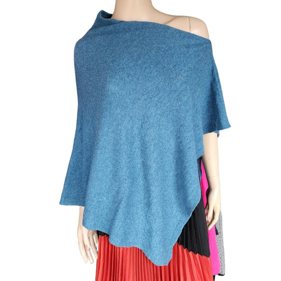 BRORA NWT Gauzy Knit Cashmere Poncho in Ocean Blue Made in Scotland One Size - Picture 4 of 7